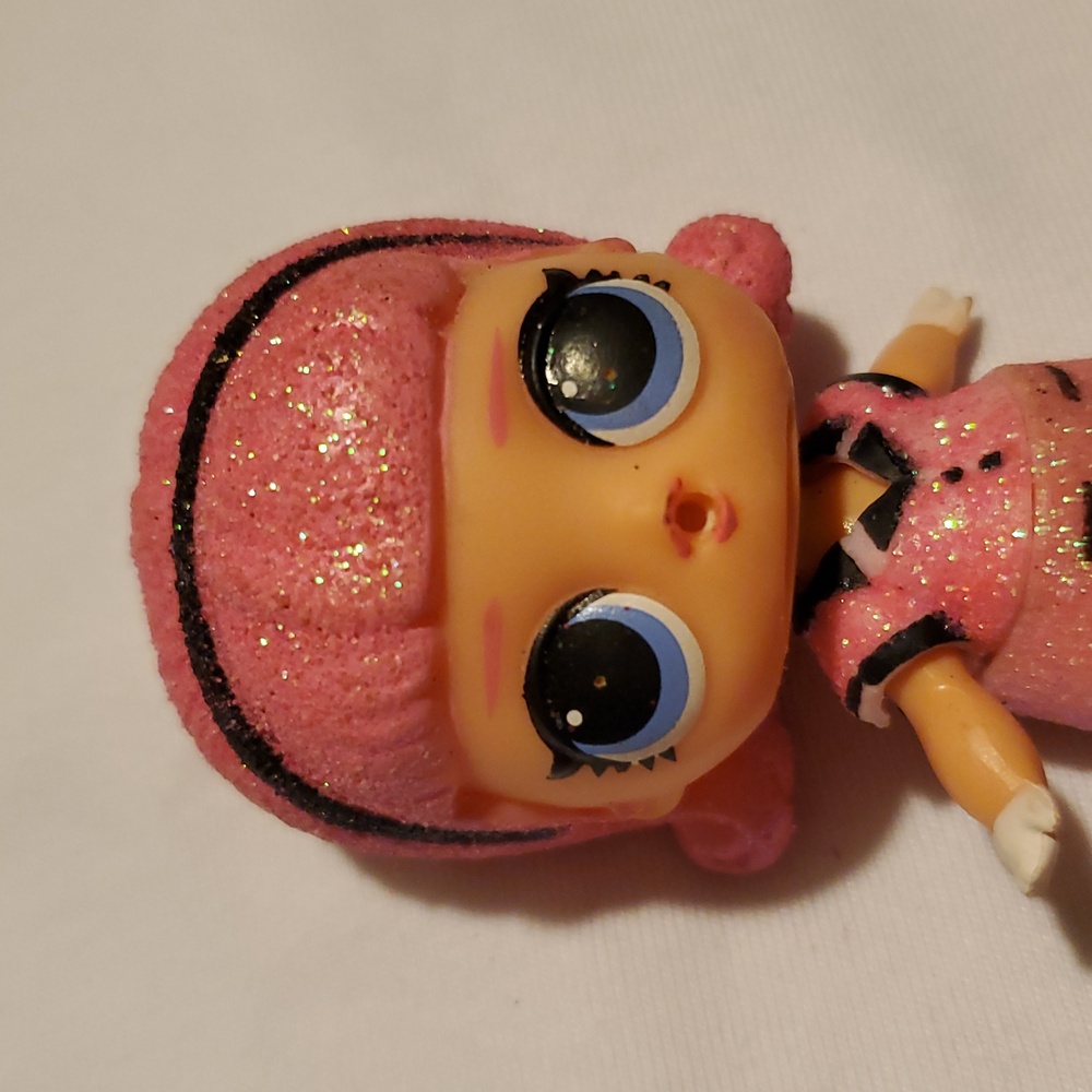 Lol Surprise Madame Queen Doll Series 3 - Picture 2 of 4